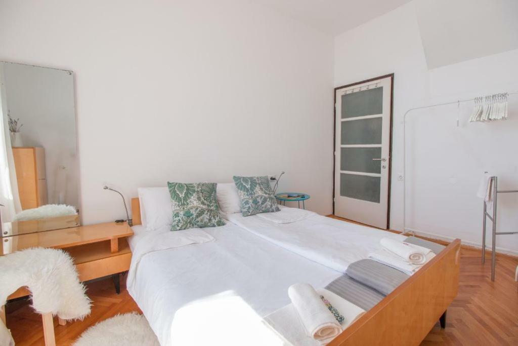 Apartment Ante Baska  Bagian luar foto